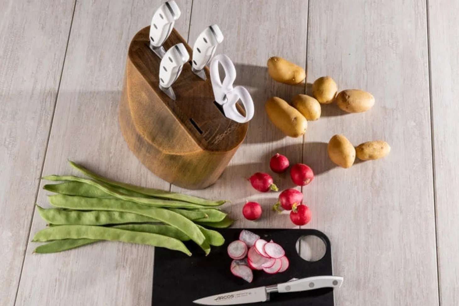 Bloc couteaux 4 pcs. Série Riviera Blanc + Ciseaux